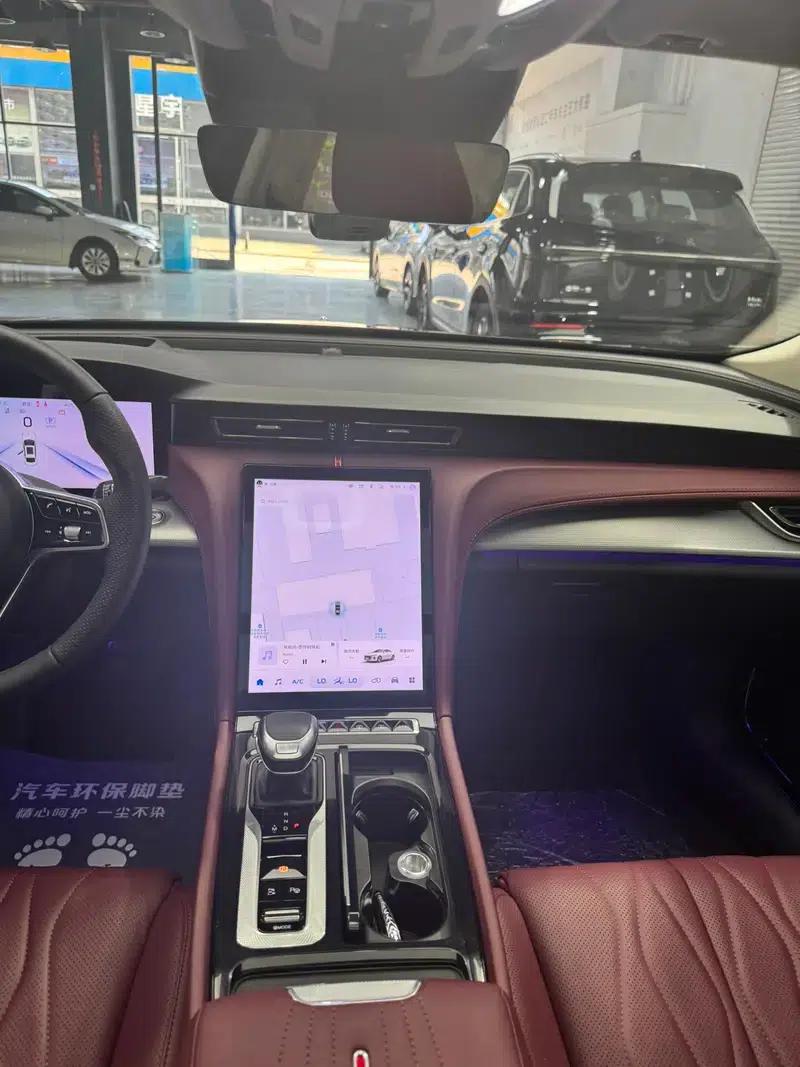 Hongqi H5 2023 2.0T Automatic Intelligent Flagship Edition — миниатюра 11