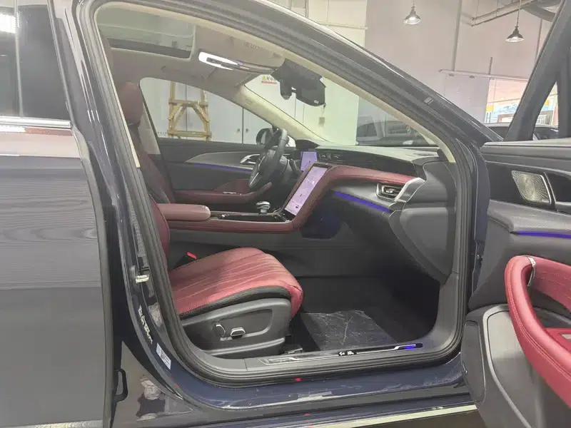 Hongqi H5 2023 2.0T Automatic Intelligent Flagship Edition — миниатюра 17