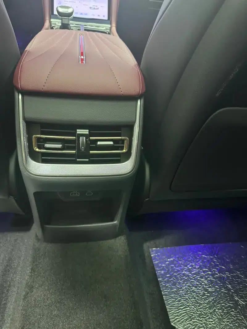 Hongqi H5 2023 2.0T Automatic Intelligent Flagship Edition — миниатюра 9