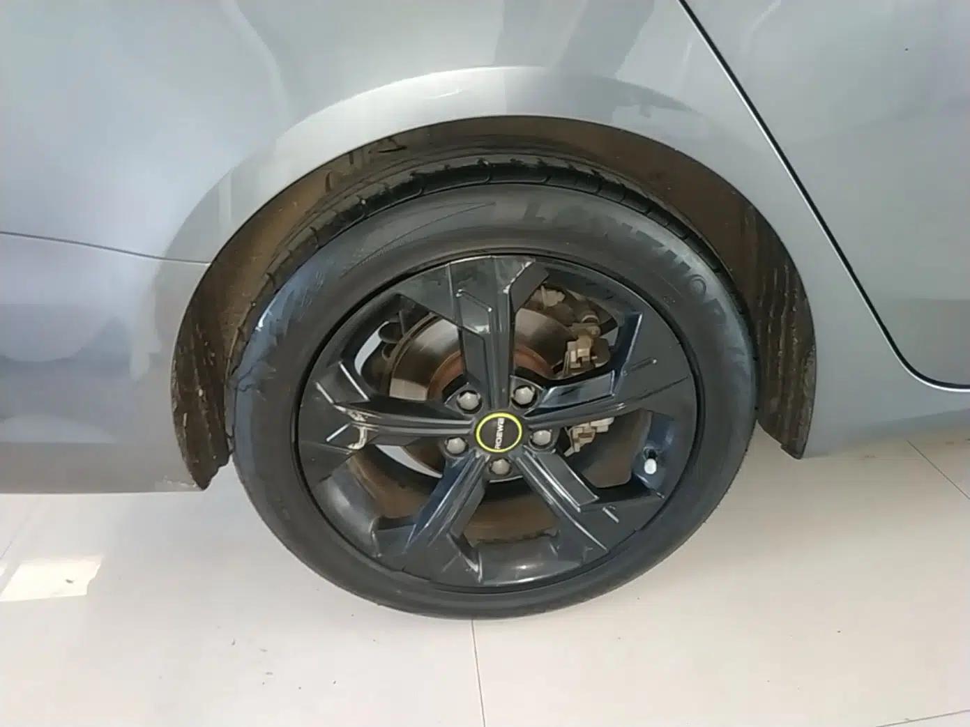 Roewe i6 MAX 2020 300TGI Automatic Sporty Cool Edition — миниатюра 11