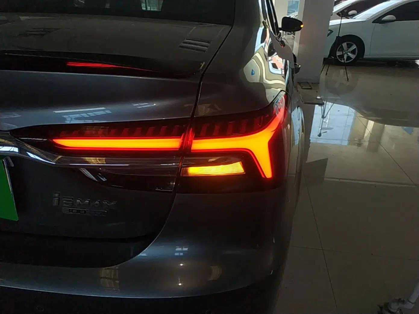 Roewe i6 MAX 2020 300TGI Automatic Sporty Cool Edition — миниатюра 14