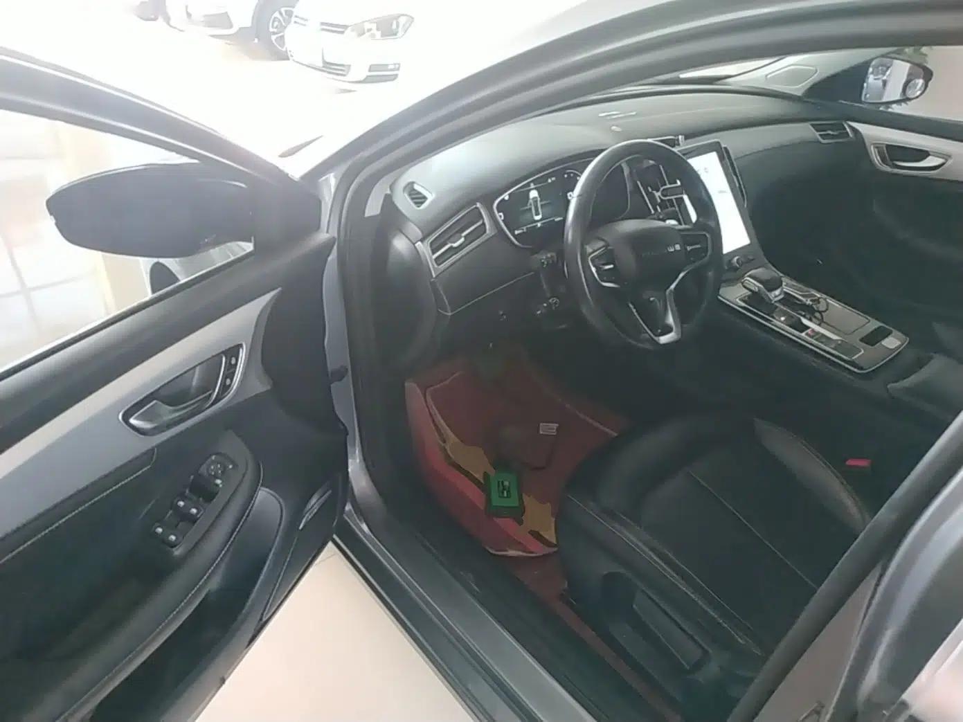 Roewe i6 MAX 2020 300TGI Automatic Sporty Cool Edition — миниатюра 23