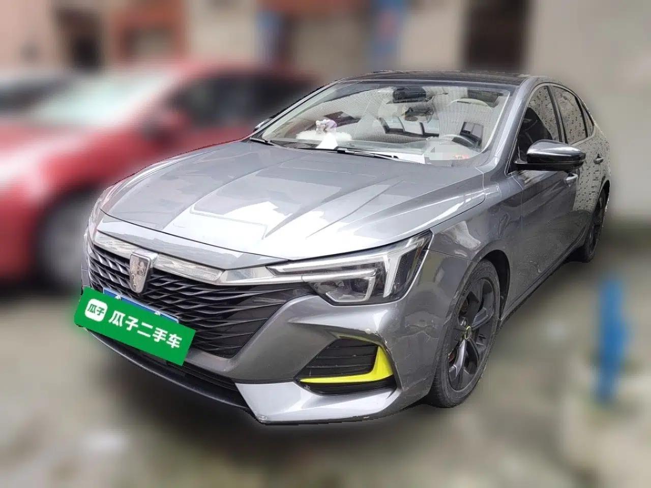 Roewe i6 MAX 2020 300TGI Automatic Cool & Stylish Skyroof Edition — миниатюра 1