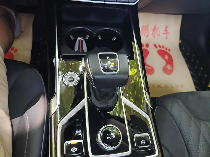 Hongqi HS5 2022 Facelift 2.0T Intelligent Flagship Edition — миниатюра 11