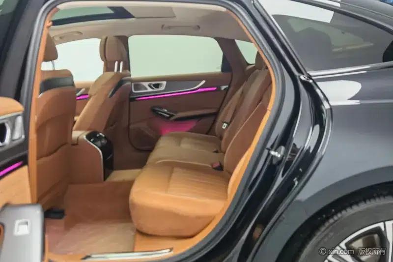 Hongqi H9 2024 2.0T Flagship Private Style Edition — миниатюра 20