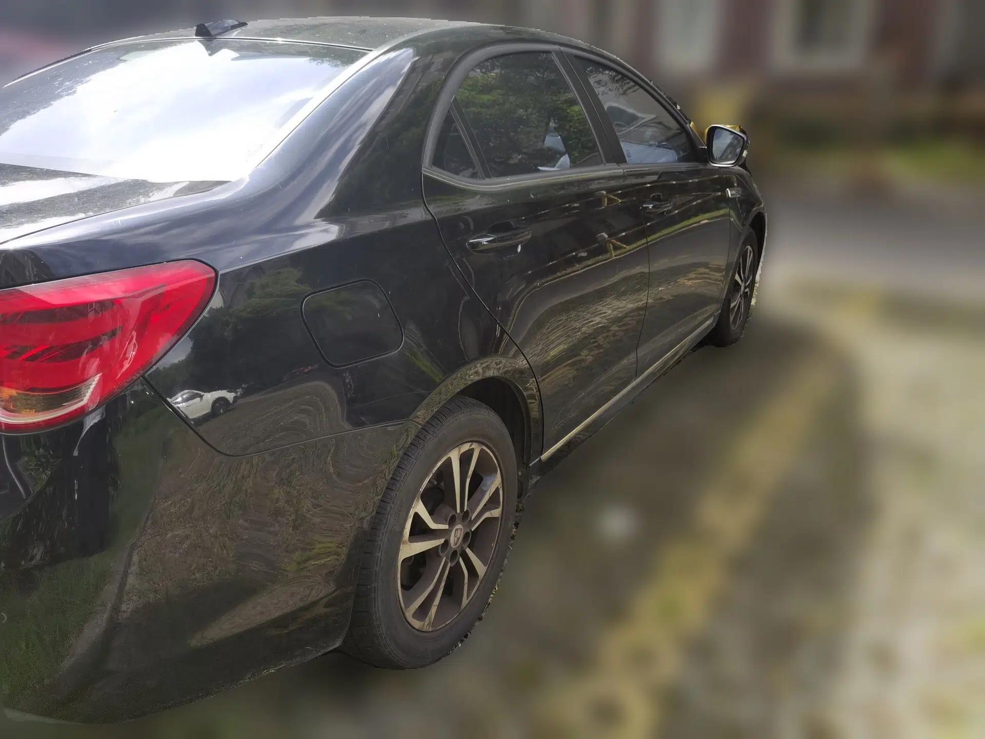 Roewe e550 2016 Flagship Edition — миниатюра 6