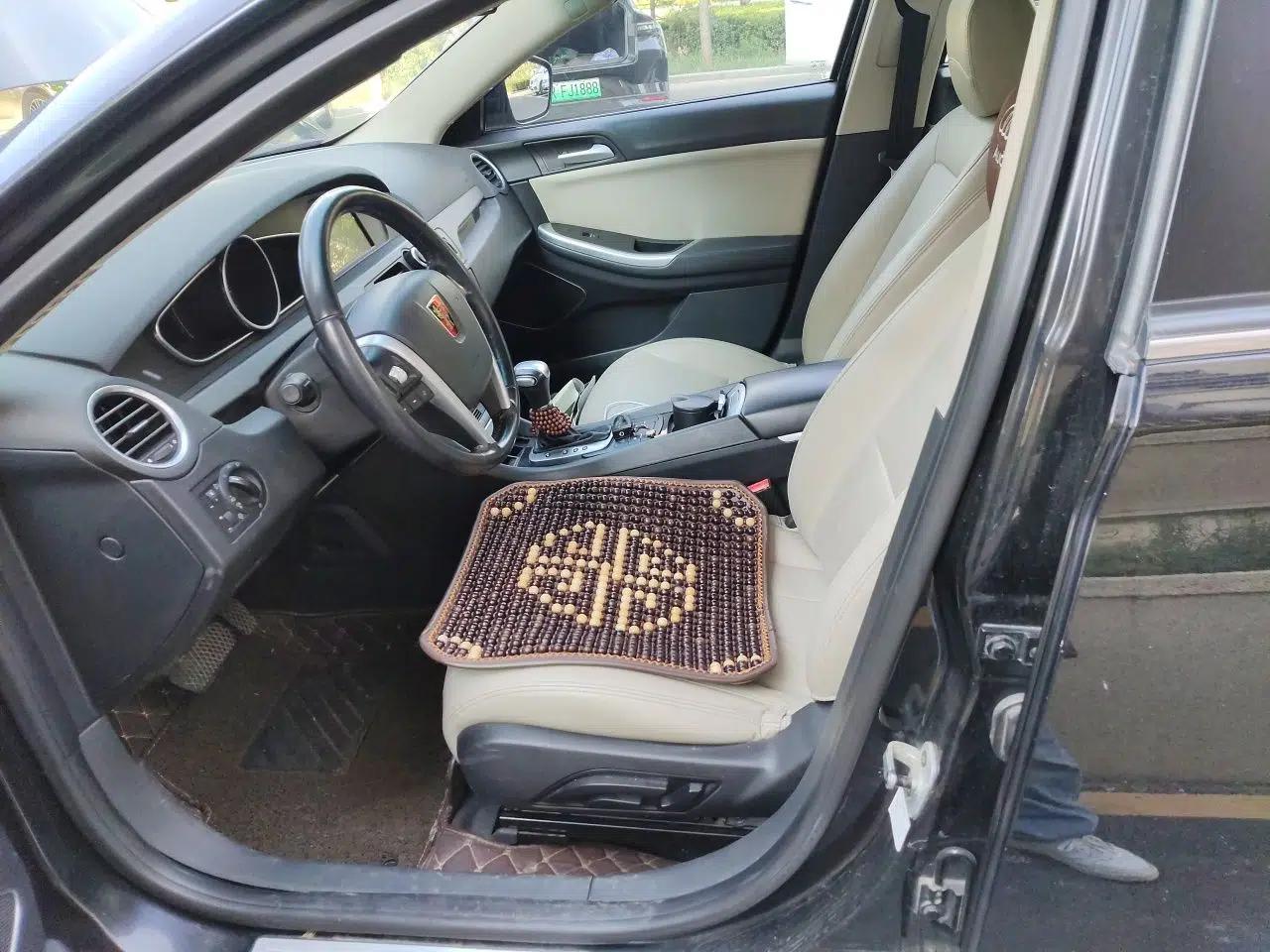 Roewe e550 2016 Deluxe Edition — миниатюра 15