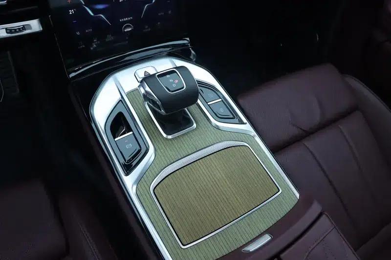 Hongqi E-HS9 2022 Model 660km Flagship Edition (Six Seats) — миниатюра 17