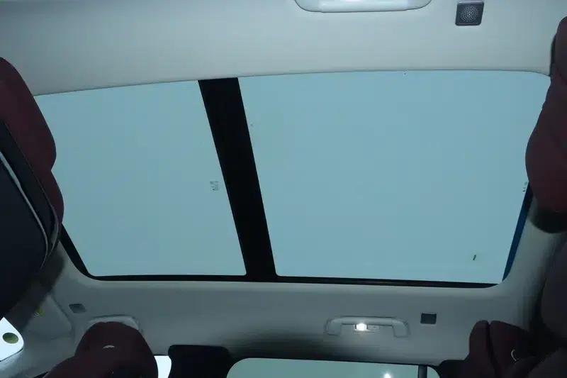 Hongqi E-HS9 2022 Model 660km Flagship Edition (Six Seats) — миниатюра 23