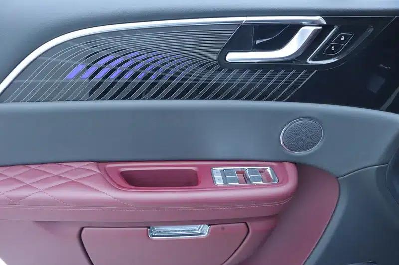 Hongqi E-HS9 2022 Model 660km Flagship Edition (Six Seats) — миниатюра 24