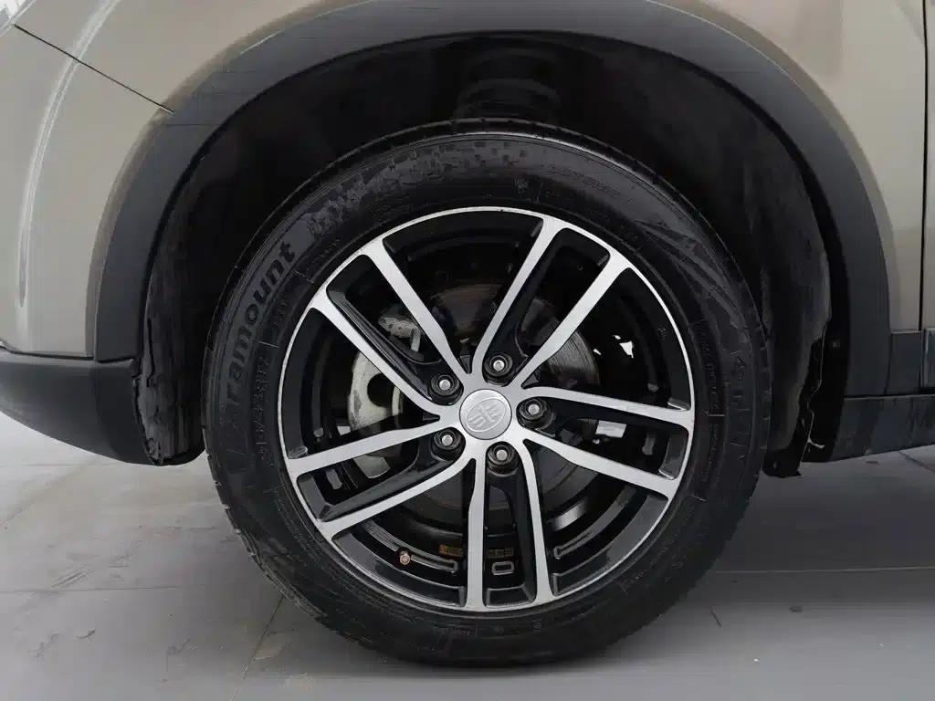 Bestune X40 2018 Popular Edition 1.6L Automatic Luxury — миниатюра 17