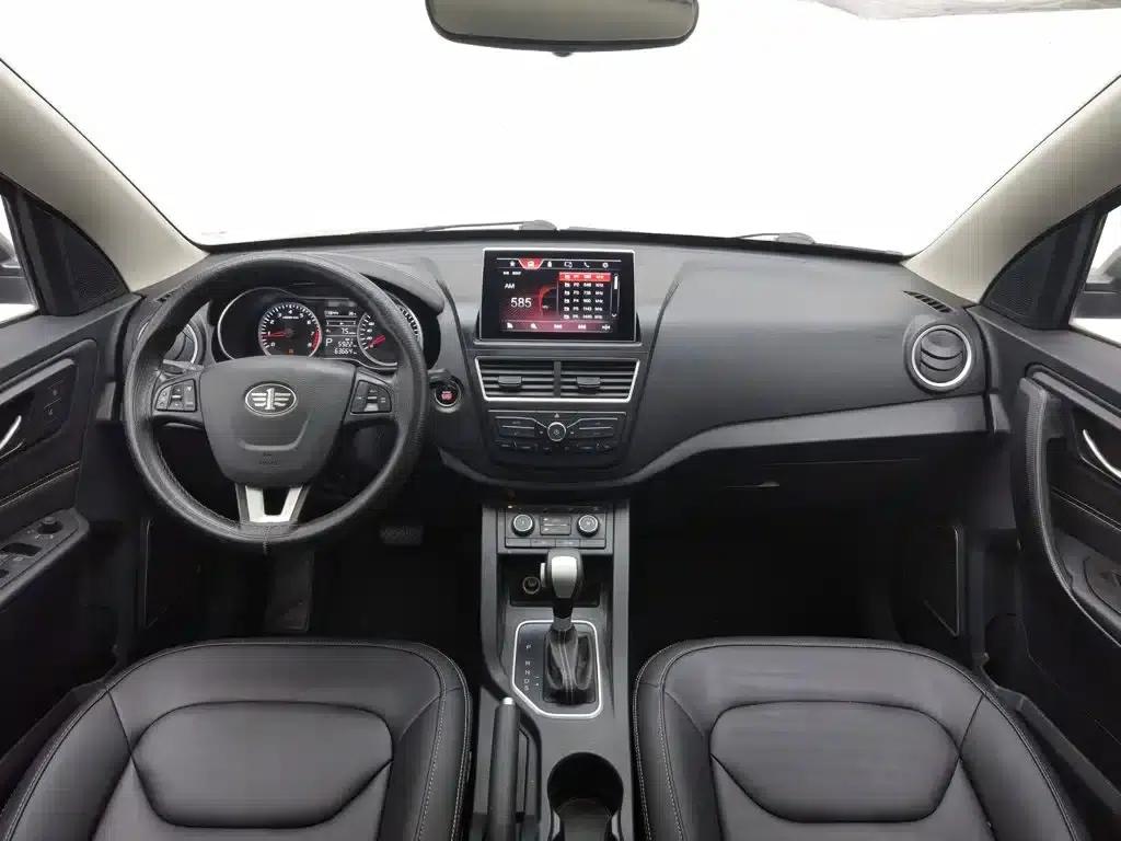Bestune X40 2018 Popular Edition 1.6L Automatic Luxury — миниатюра 5