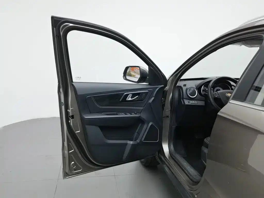 Bestune X40 2018 Popular Edition 1.6L Automatic Luxury — миниатюра 8