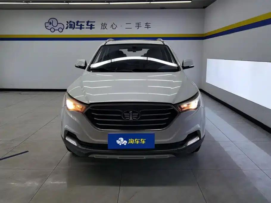 Besturn X40 2017 1.6L Automatic Premium Edition — миниатюра 2