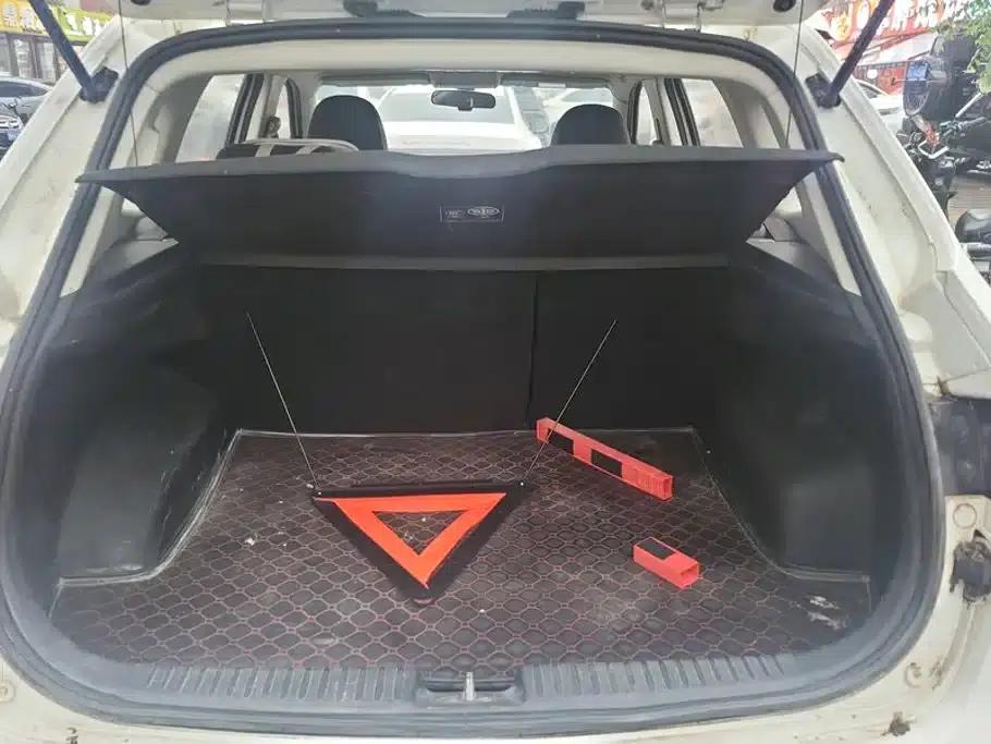 Besturn X40 2017 1.6L Automatic Premium Edition — миниатюра 4