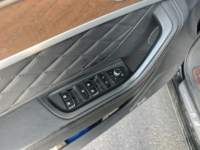Hongqi HS7 2022 2.0T DCT 2WD Intelligent Flagship Edition — миниатюра 15