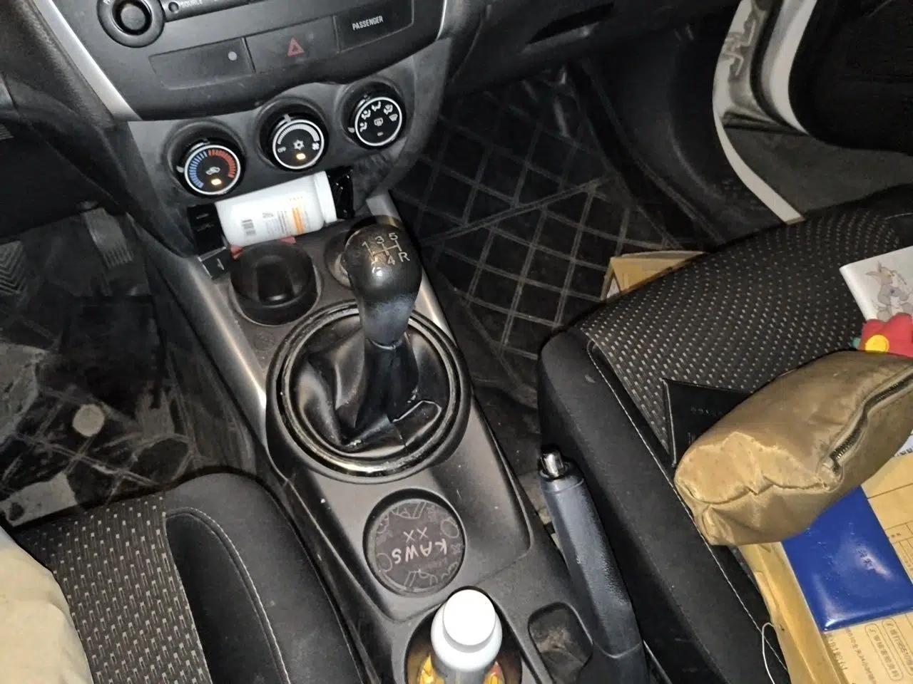 Mitsubishi ASX 2013 1.6L Manual Two-Wheel Drive Standard Edition — миниатюра 14