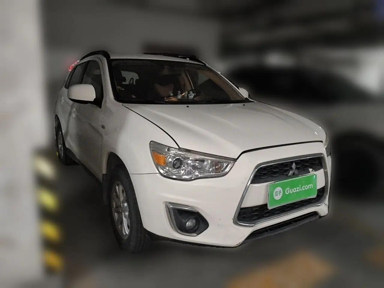 Mitsubishi ASX 2013 1.6L Manual Two-Wheel Drive Standard Edition — миниатюра 3