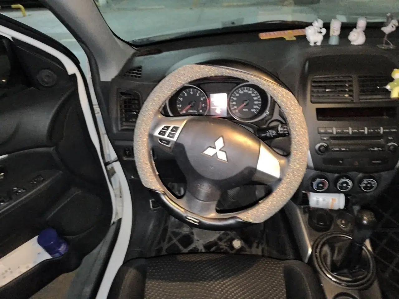 Mitsubishi ASX 2013 1.6L Manual Two-Wheel Drive Standard Edition — миниатюра 10
