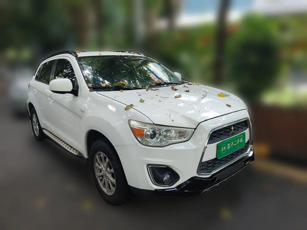 Mitsubishi ASX 2013 2.0L CVT Two-Wheel Drive Luxury Edition — миниатюра 3