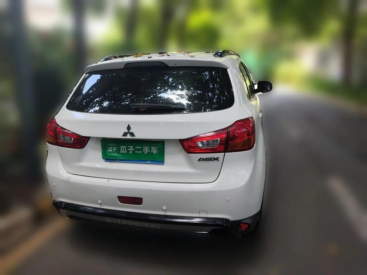 Mitsubishi ASX 2013 2.0L CVT Two-Wheel Drive Luxury Edition — миниатюра 5