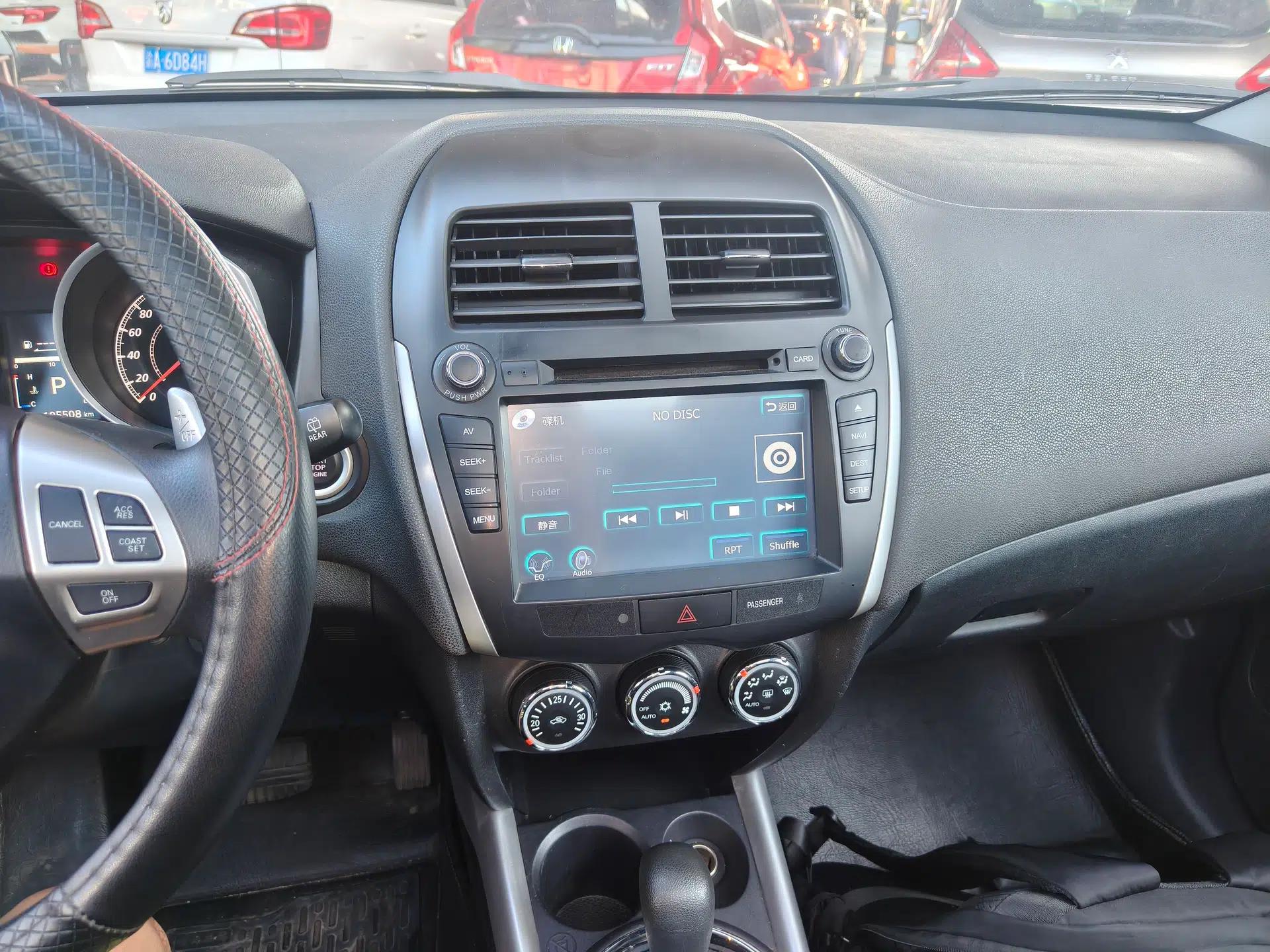 Mitsubishi ASX 2013 2.0L CVT Four-Wheel Drive Premium Edition — миниатюра 15