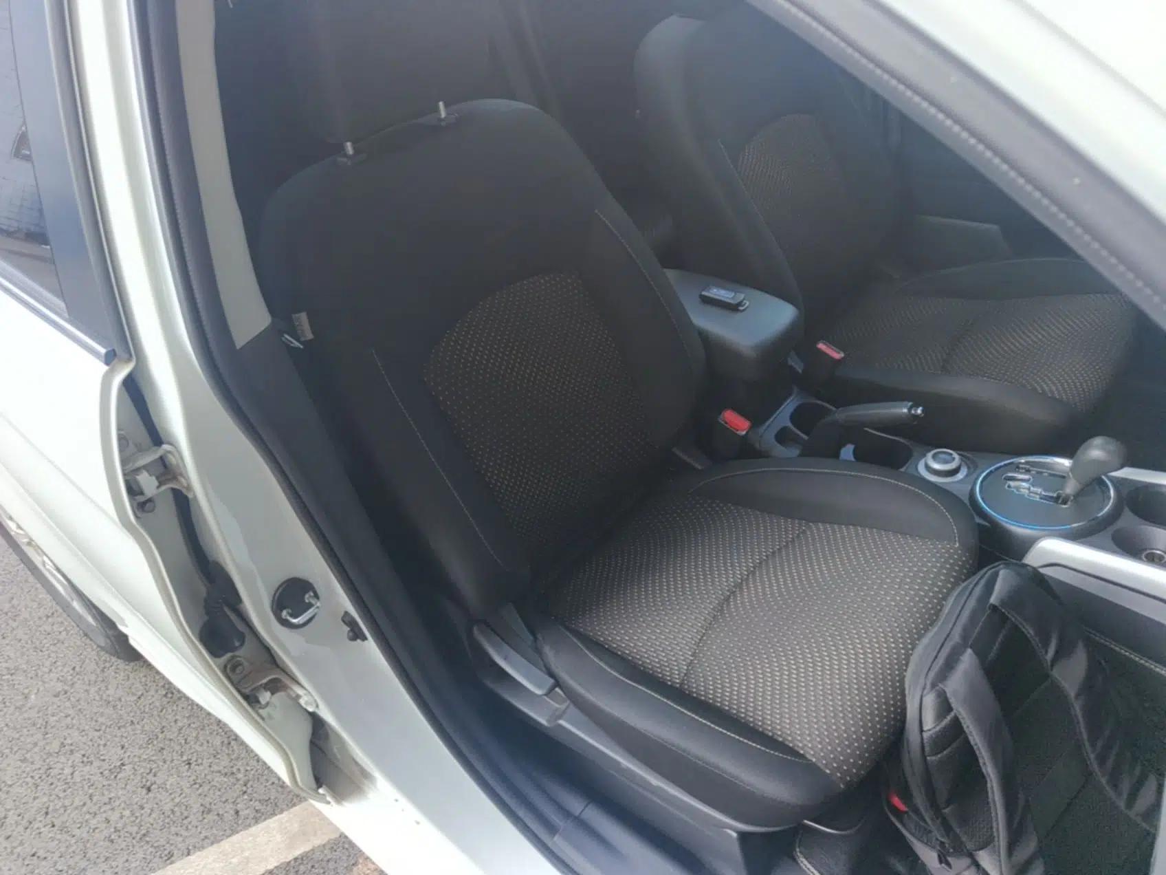 Mitsubishi ASX 2013 2.0L CVT Four-Wheel Drive Premium Edition — миниатюра 19