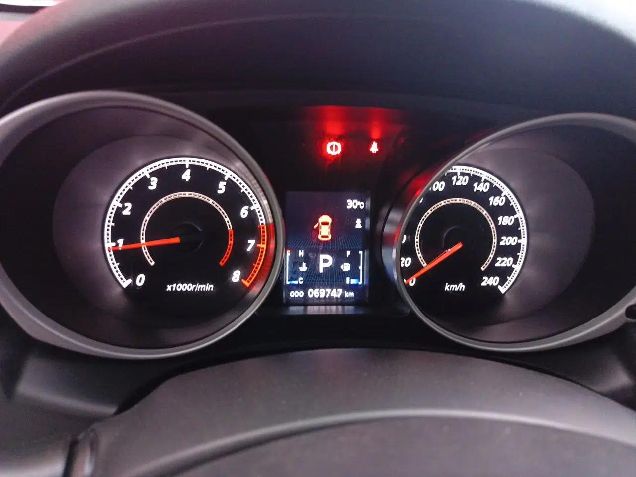 Mitsubishi ASX 2013 2.0L CVT Four-Wheel Drive Premium Edition — миниатюра 11
