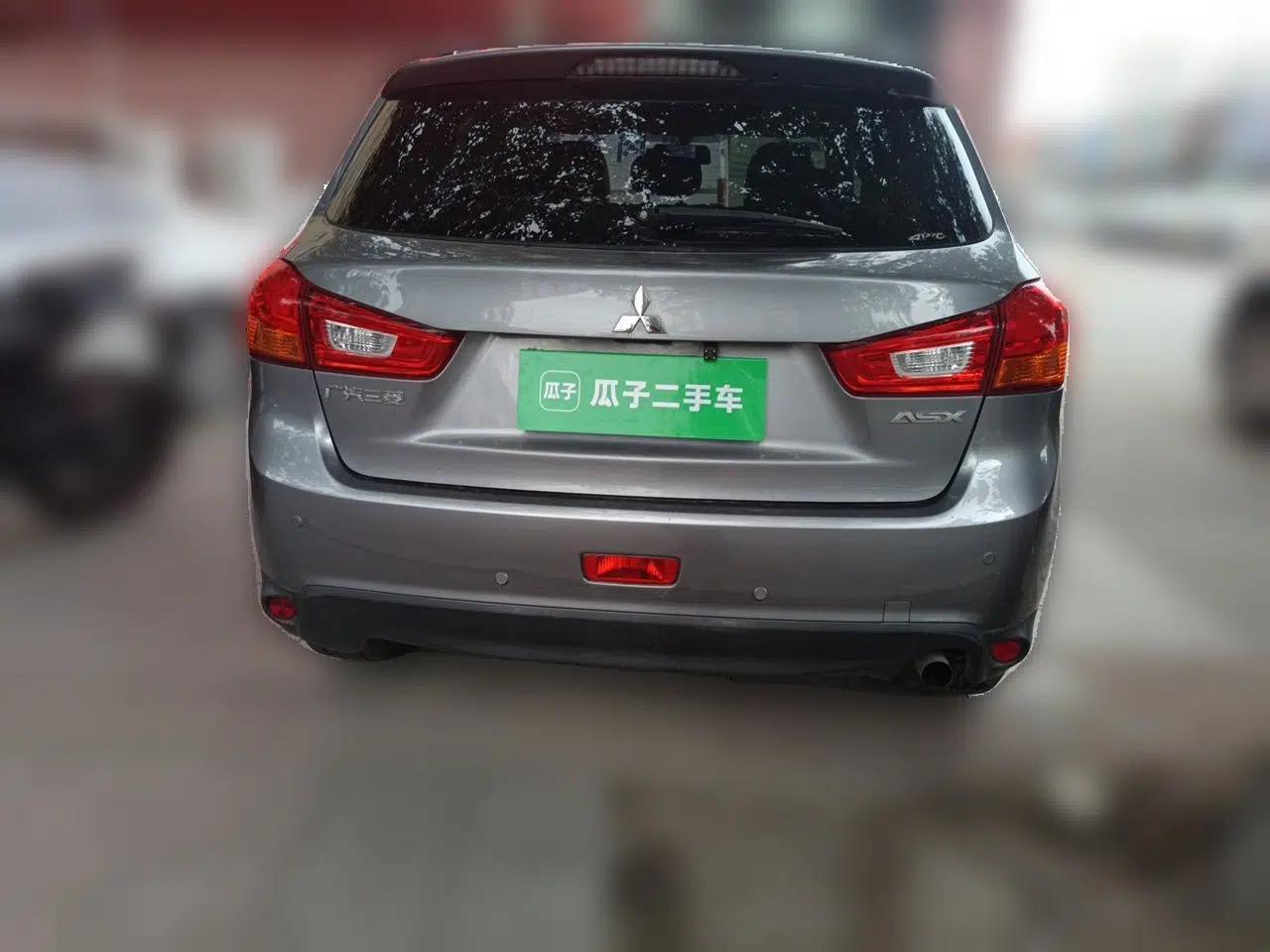 Mitsubishi ASX 2013 2.0L CVT Four-Wheel Drive Premium Edition — миниатюра 5