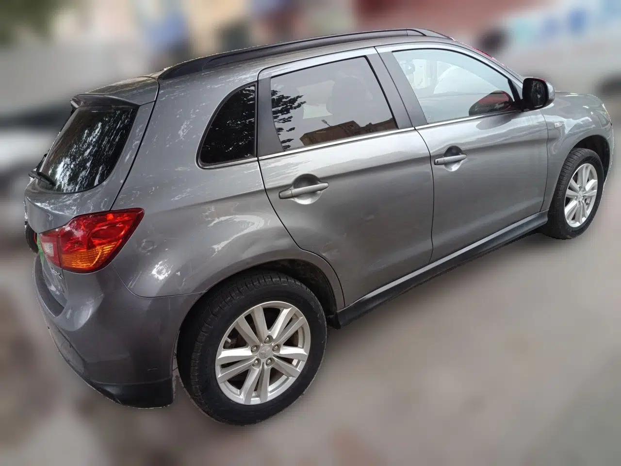 Mitsubishi ASX 2013 2.0L CVT Four-Wheel Drive Premium Edition — миниатюра 6