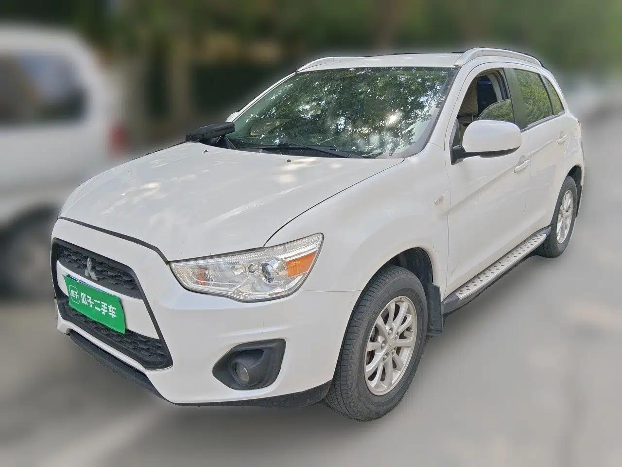 Mitsubishi ASX 2013 2.0L CVT Two-Wheel Drive Elite Edition — миниатюра 1