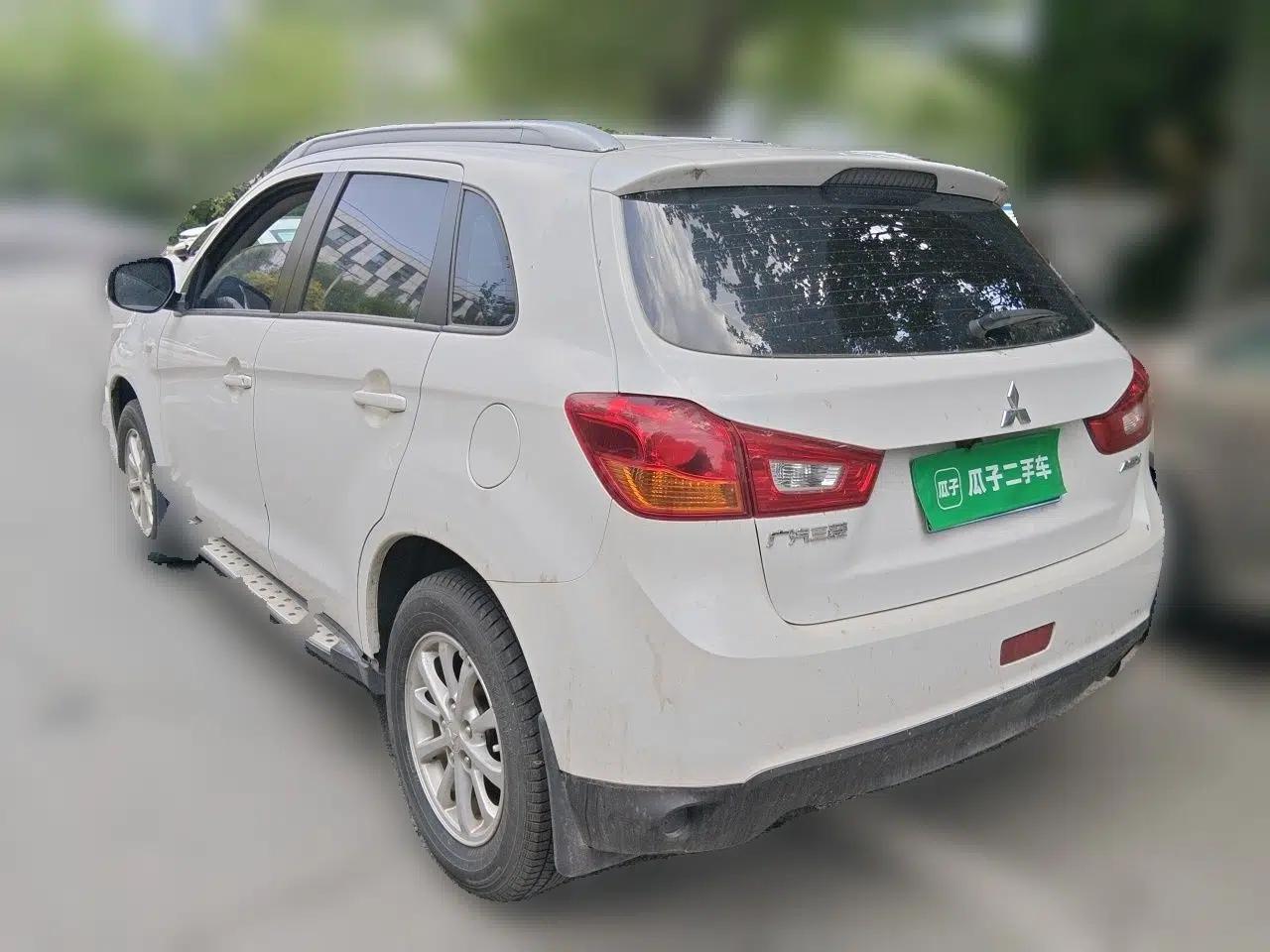 Mitsubishi ASX 2013 2.0L CVT Two-Wheel Drive Elite Edition — миниатюра 4