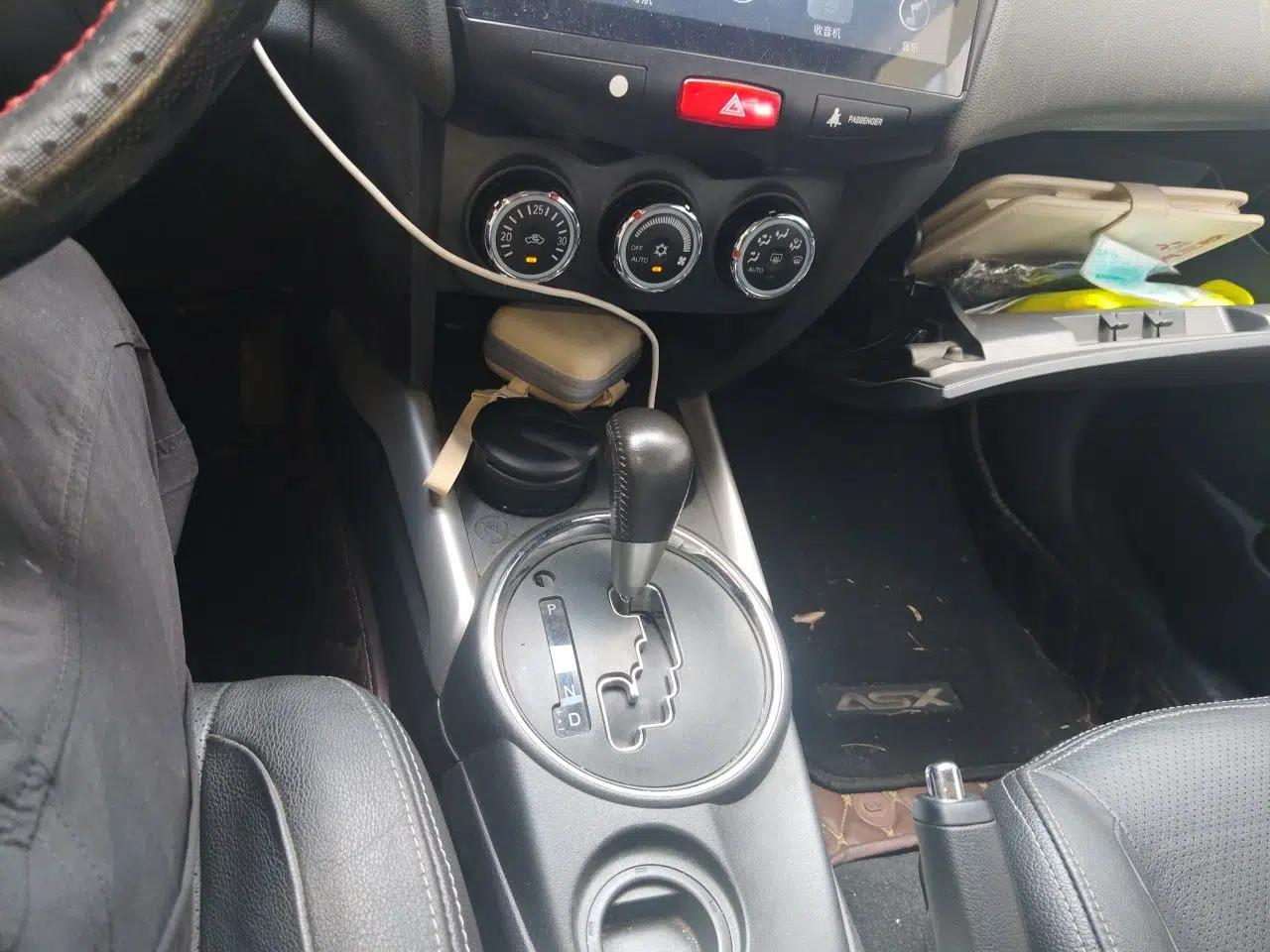 Mitsubishi ASX 2018 2.0L CVT Two-Wheel Drive Deluxe Edition — миниатюра 14
