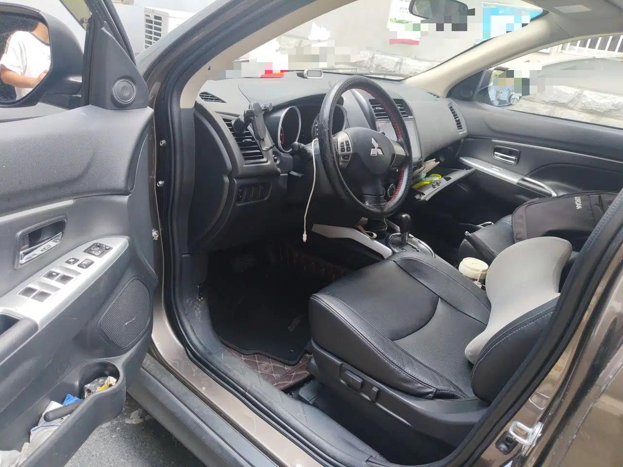 Mitsubishi ASX 2018 2.0L CVT Two-Wheel Drive Deluxe Edition — миниатюра 16