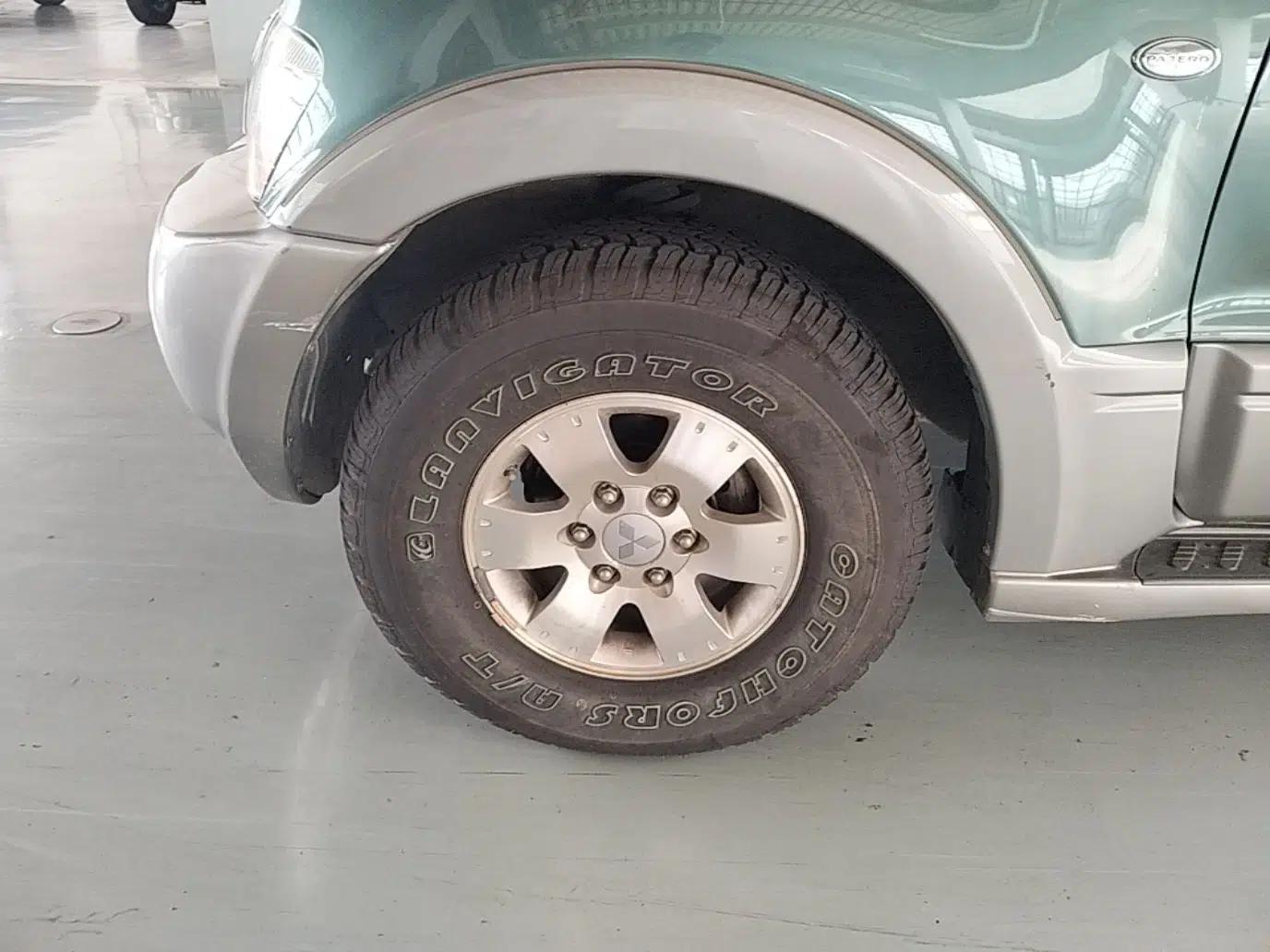 Mitsubishi Pajero 2011 V73 3.0L AT GLX — миниатюра 10