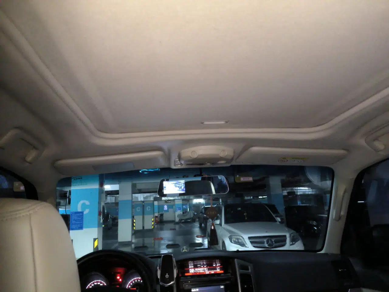 Mitsubishi Pajero Pajero 3.8L Automatic Gasoline 7-Seater (Parallel Import) — миниатюра 18