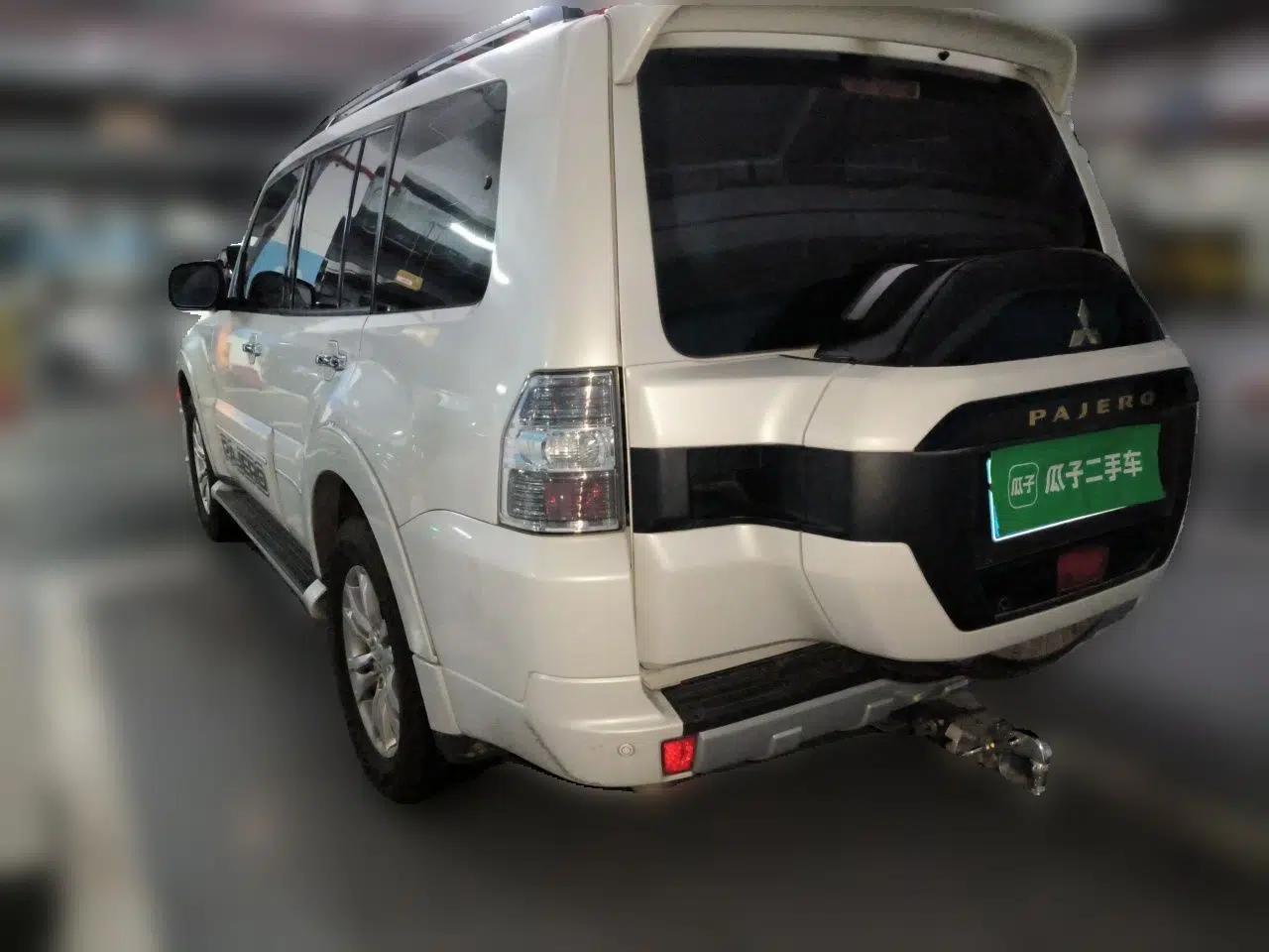 Mitsubishi Pajero Pajero 3.8L Automatic Gasoline 7-Seater (Parallel Import) — миниатюра 4