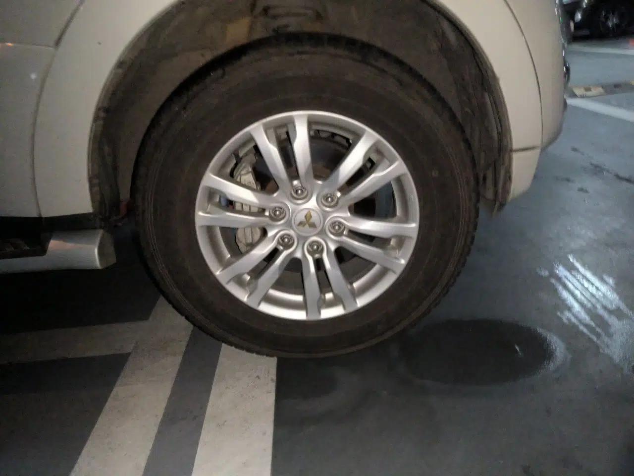 Mitsubishi Pajero Pajero 3.8L Automatic Gasoline 7-Seater (Parallel Import) — миниатюра 8