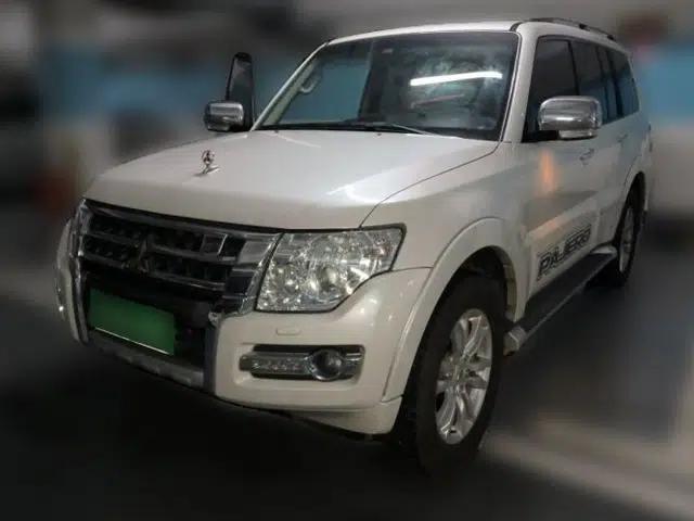 Mitsubishi Pajero Pajero 3.8L Automatic Gasoline 7-Seater (Parallel Import)