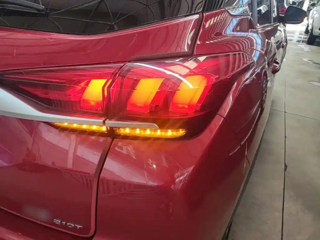 Beijing X3 2019 1.5T CVT Glory Edition — миниатюра 8