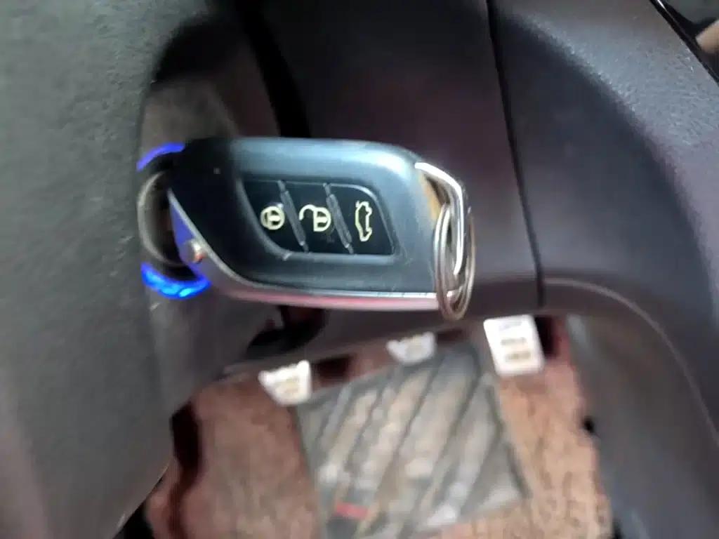 2015 Senova X25 1.5L Manual Comfort Model — миниатюра 9