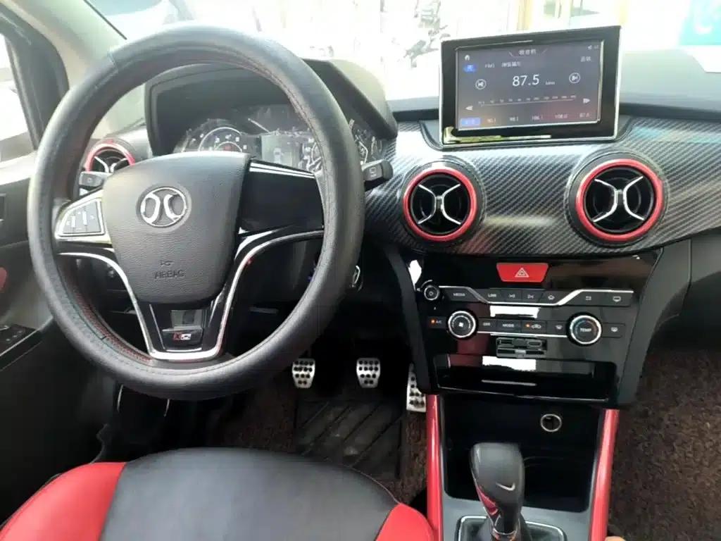 2015 Senova X25 1.5L Manual Comfort Model — миниатюра 10