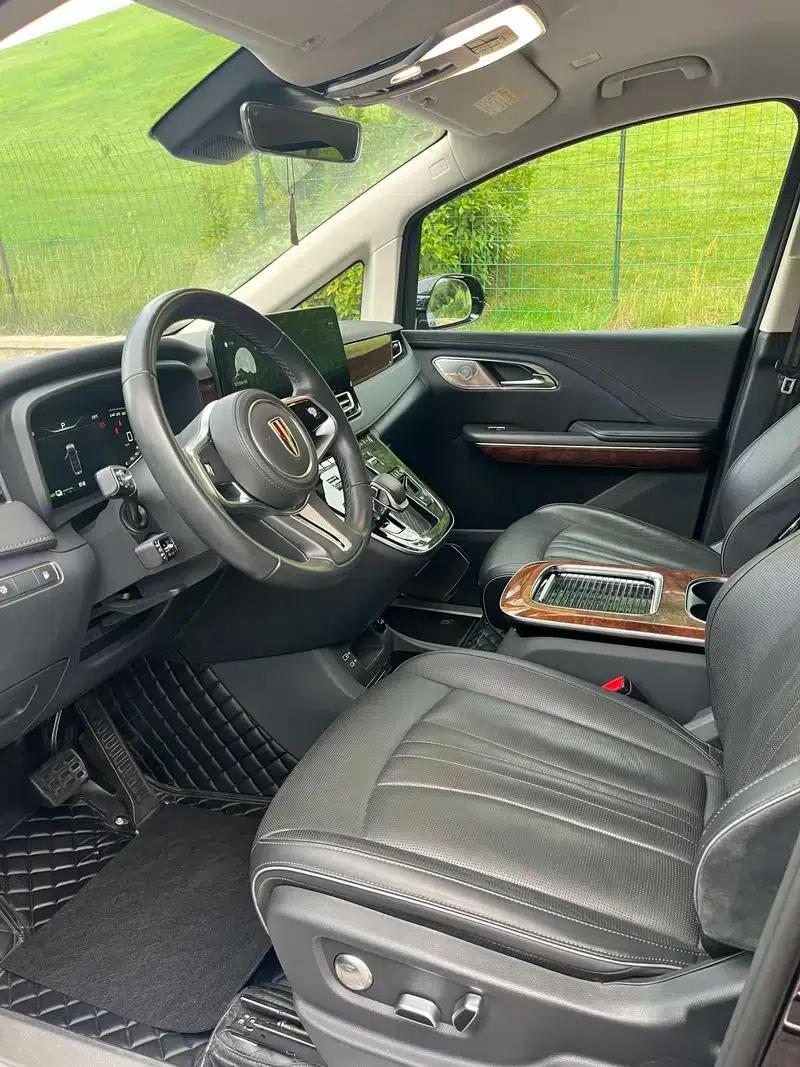 Hongqi HQ9 PHEV 2024 AWD Luxury Edition — миниатюра 11