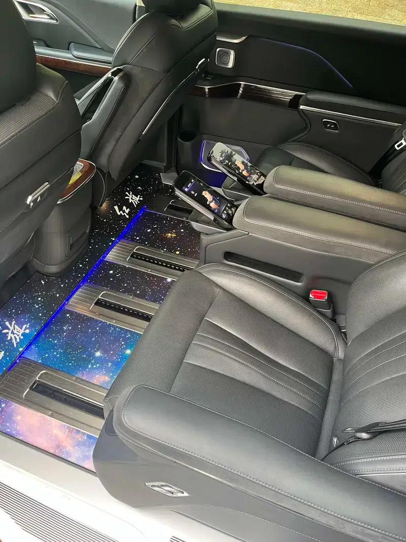 Hongqi HQ9 PHEV 2024 AWD Luxury Edition — миниатюра 8