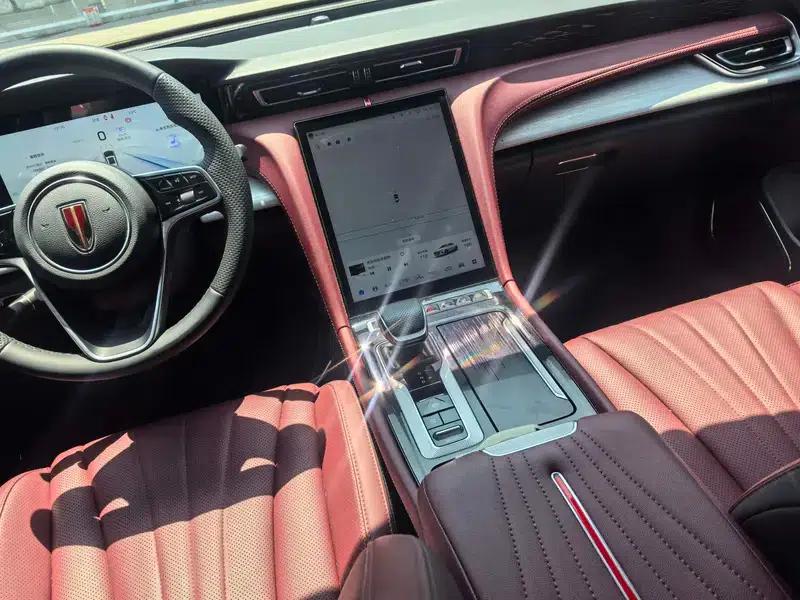 Hongqi H5 PHEV 2025 130 Super Hybrid Edition — миниатюра 12