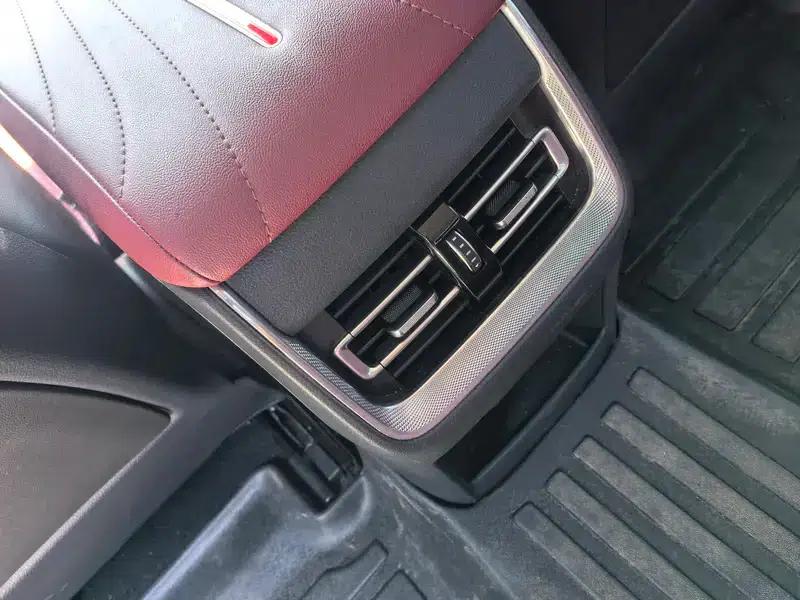 Hongqi H5 PHEV 2025 130 Super Hybrid Edition — миниатюра 16