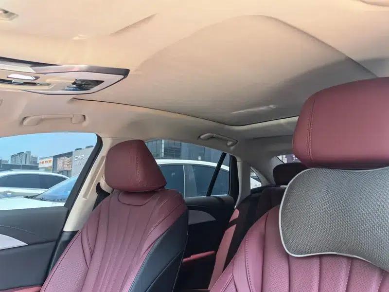 Hongqi H5 PHEV 2025 130 Super Hybrid Edition — миниатюра 21