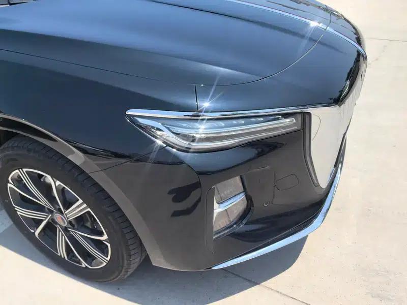 Hongqi H5 PHEV 2025 130 Super Hybrid Edition — миниатюра 8
