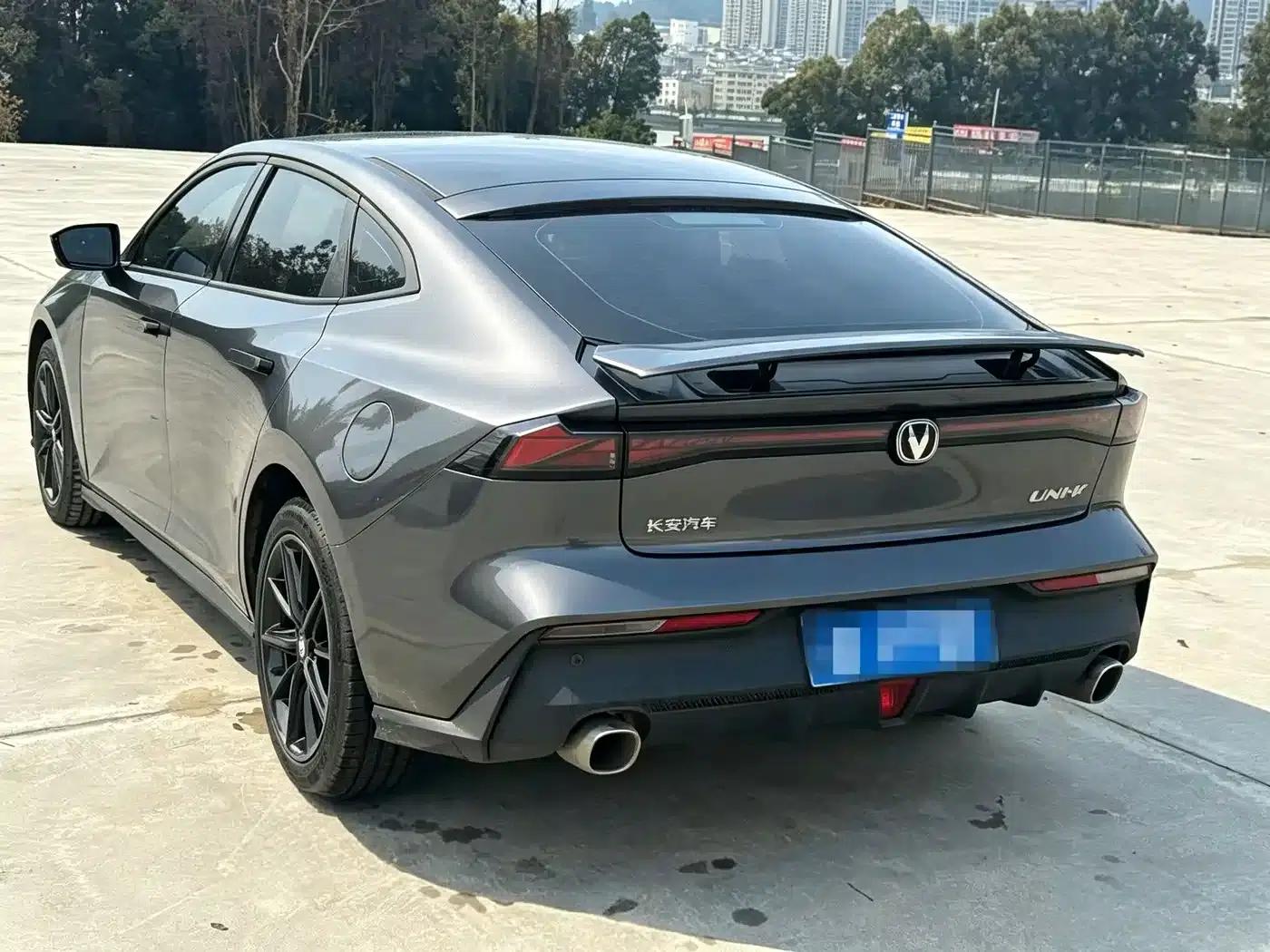 Changan UNI-V 2023 1.5T Sport Edition — миниатюра 7