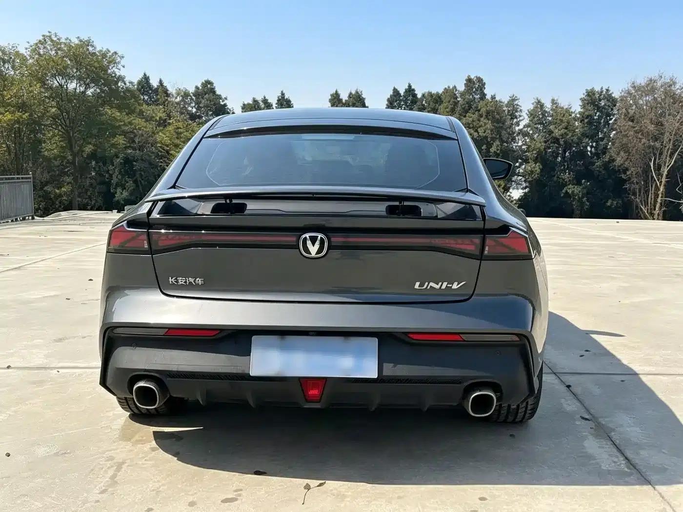 Changan UNI-V 2023 1.5T Sport Edition — миниатюра 8